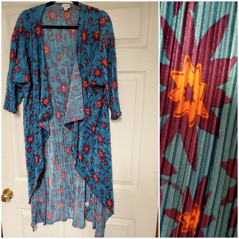 Medium shirley kimono (retail size 10-18)